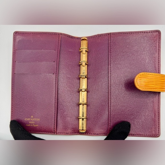 Louis Vuitton Yellow Organizer/Agenda with Gold Accents - Picture 4 of 10